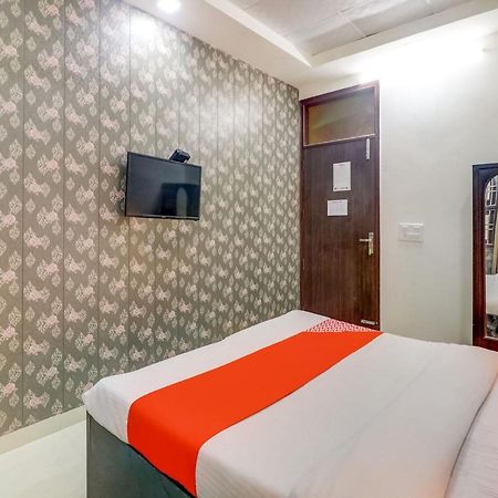 Hotel Oyo 74060 Taj Residency Nové Dillí Exteriér fotografie