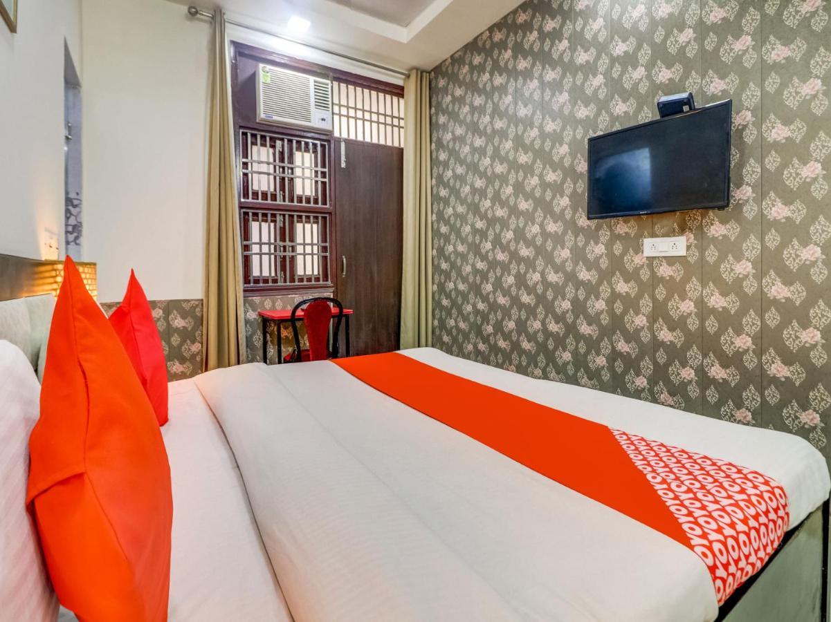 Hotel Oyo 74060 Taj Residency Nové Dillí Exteriér fotografie