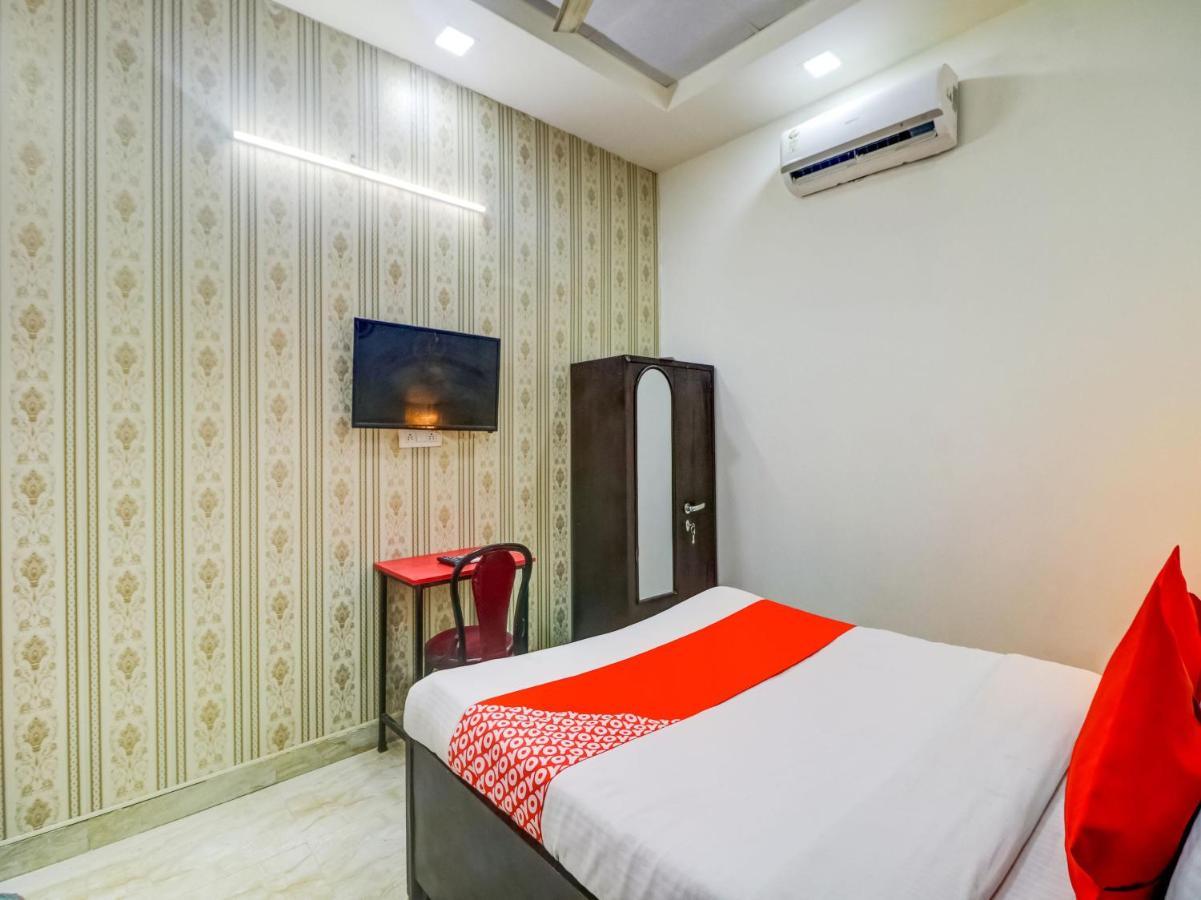 Hotel Oyo 74060 Taj Residency Nové Dillí Exteriér fotografie